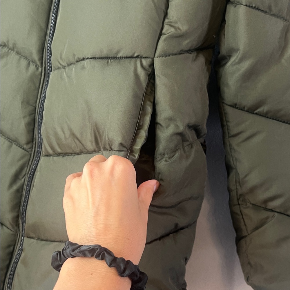 Big Chill Women's Dark Green Puffer‎ Cozy Warm Coat Size Small - Picture 2 of 8